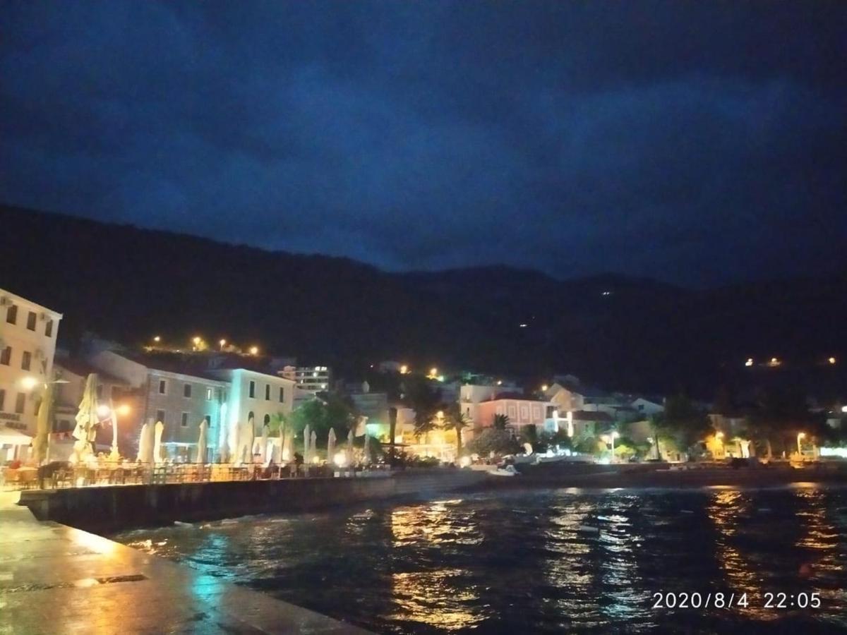 Apartamenti Enjoy Daire Petrovac Dış mekan fotoğraf