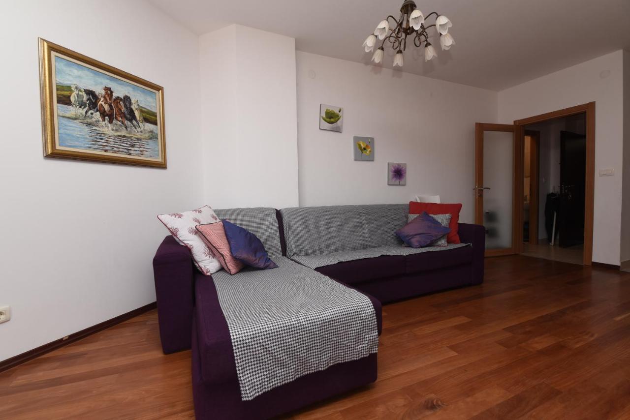 Apartamenti Enjoy Daire Petrovac Dış mekan fotoğraf